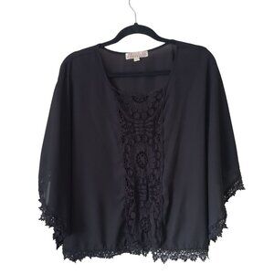 Penelope blouse size Small kimono sleeve cropped black‎ lace trim floral